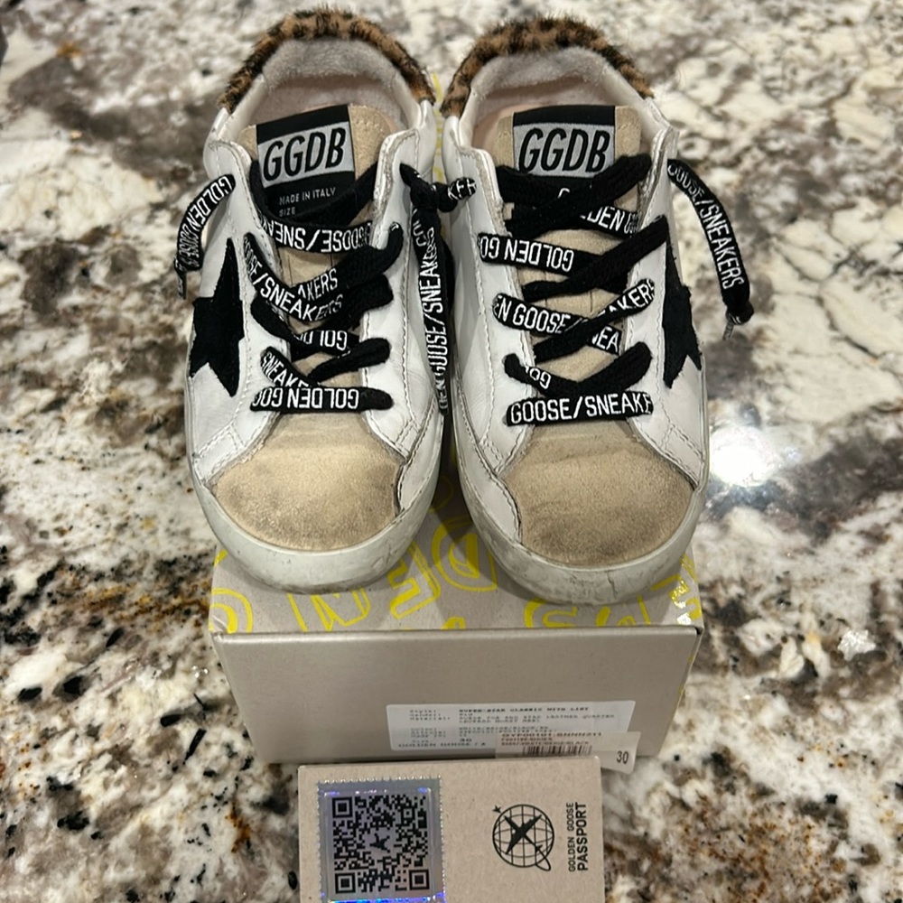 ⭐️Kids Golden Goose Superstars Classic ⭐️ Mint condition
